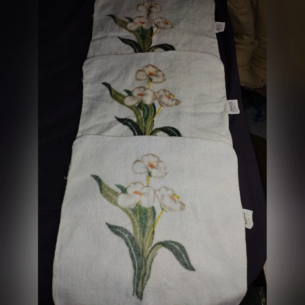 🙂Set of 2 JP Stevens Utica Fine Arts Bath Towels and 4 Washcloths Narcissus